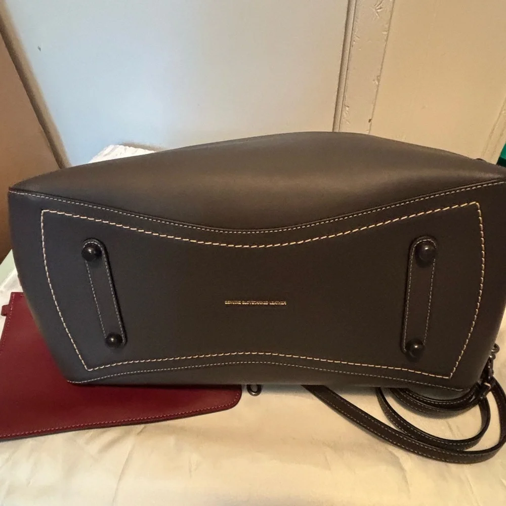 Brown and Burgundy Coach 1941 Rouge tote/ Crossbody Bag with detachable Pouch - Picture 6 of 12